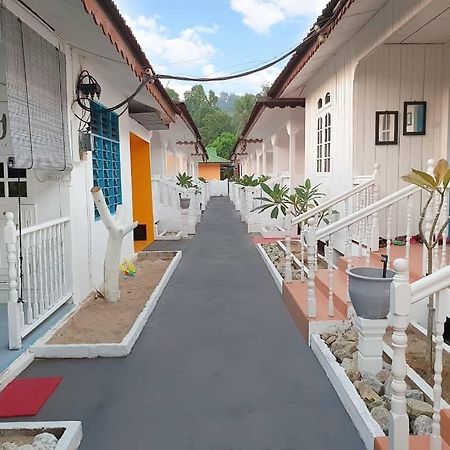 Hotel Vagary Pangkor Pekan Pangkor Exterior foto