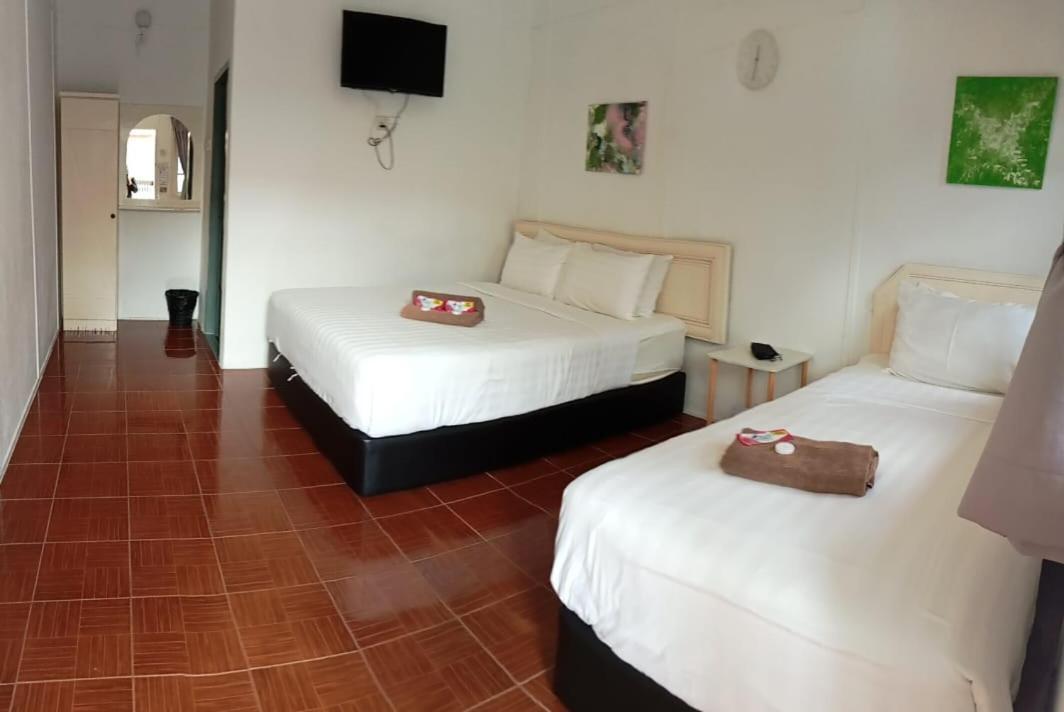 Hotel Vagary Pangkor Pekan Pangkor Exterior foto